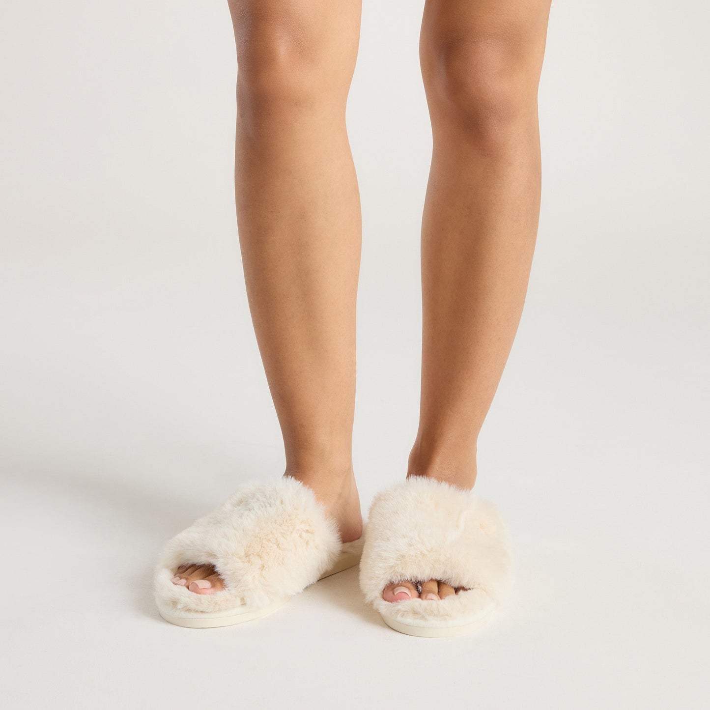 Scarlett Slippers - Cream