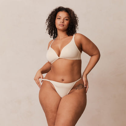 Light Non-wire Plunge T-shirt Bra  - Latte
