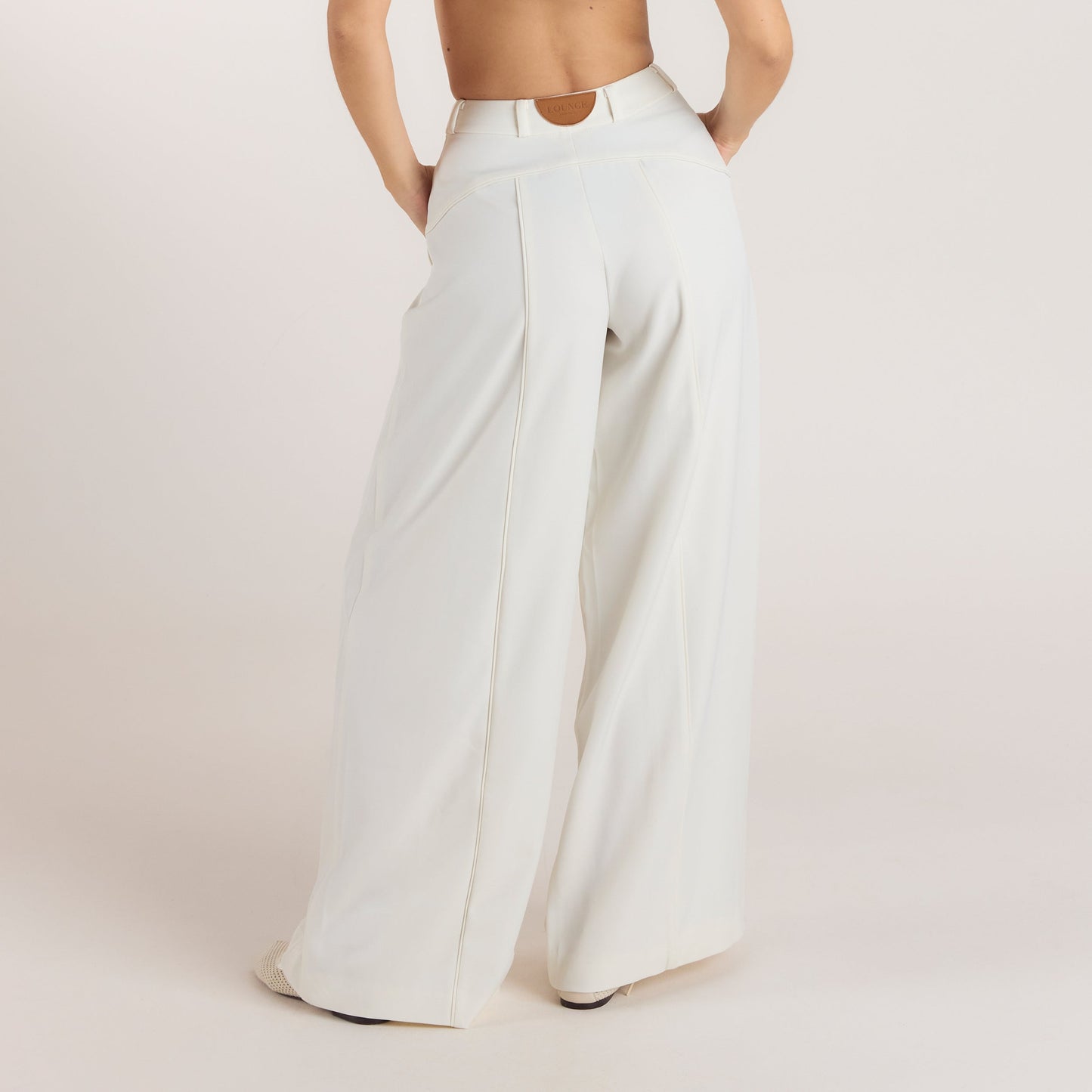 Wide-Leg Pleat Detail Pants - Off White