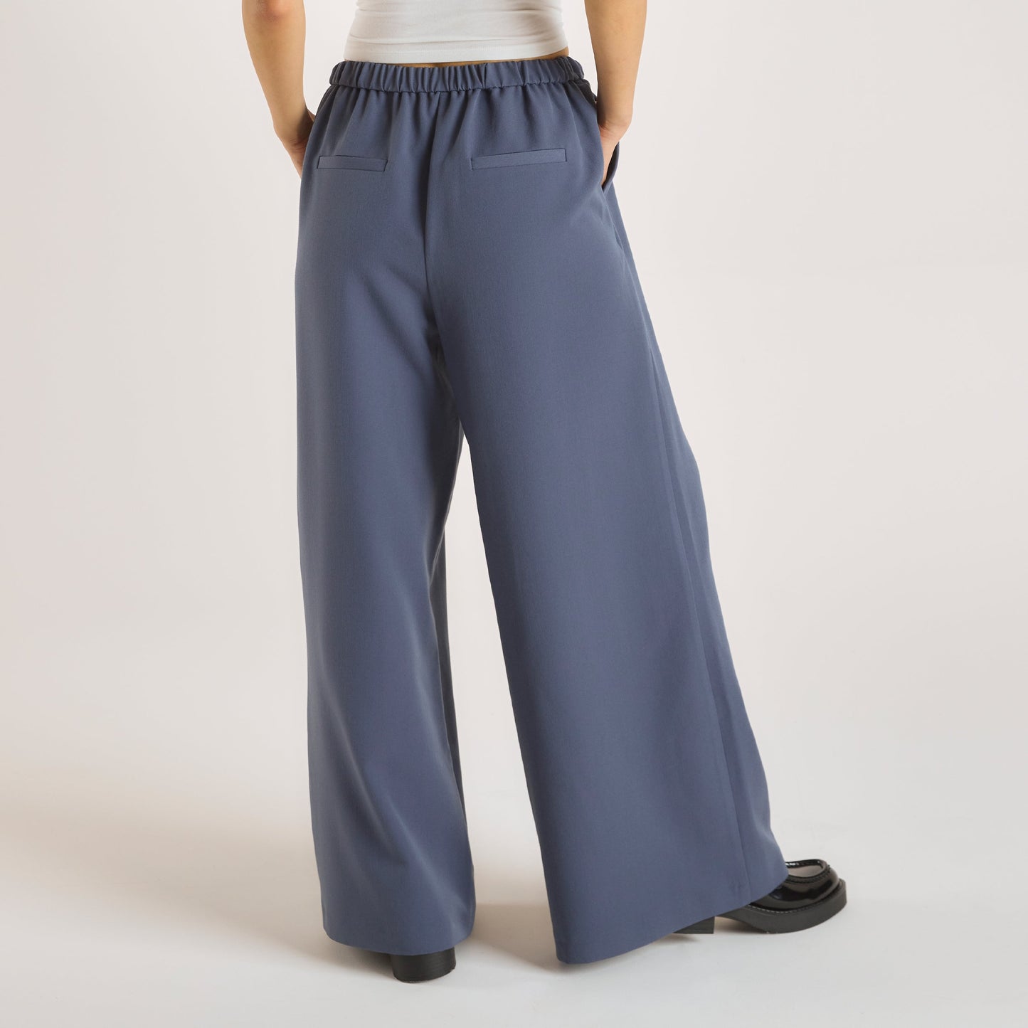 Relaxed-Fit Tailored Pants - Blue