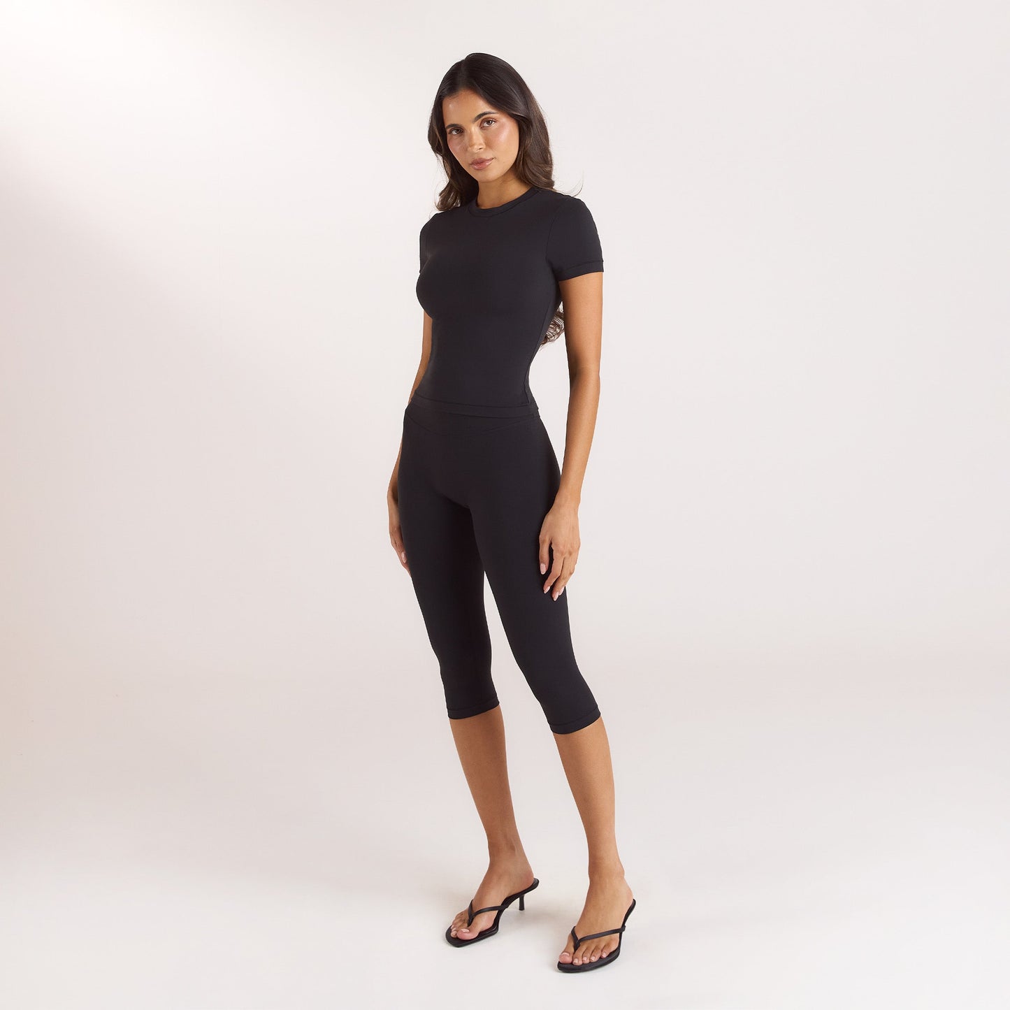 ContourSoft Capri Leggings - Black