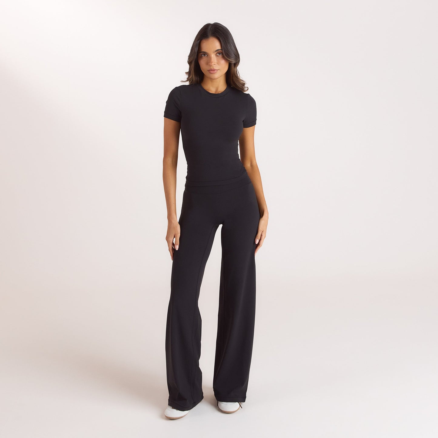 ContourSoft Straight-Leg Leggings - Black