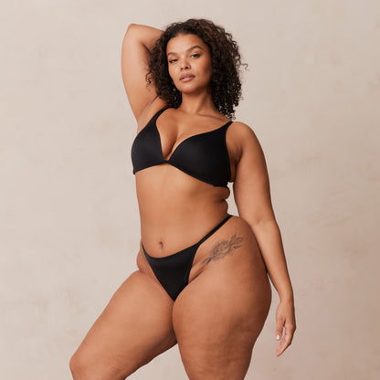 Light Non-wire Plunge T-shirt Bra  - Black