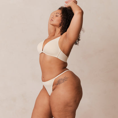 Light Non-wire Plunge T-shirt Bra  - Latte